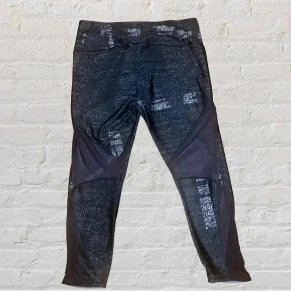 Under Armour Heat Gear Leggings - Picture 3 of 4